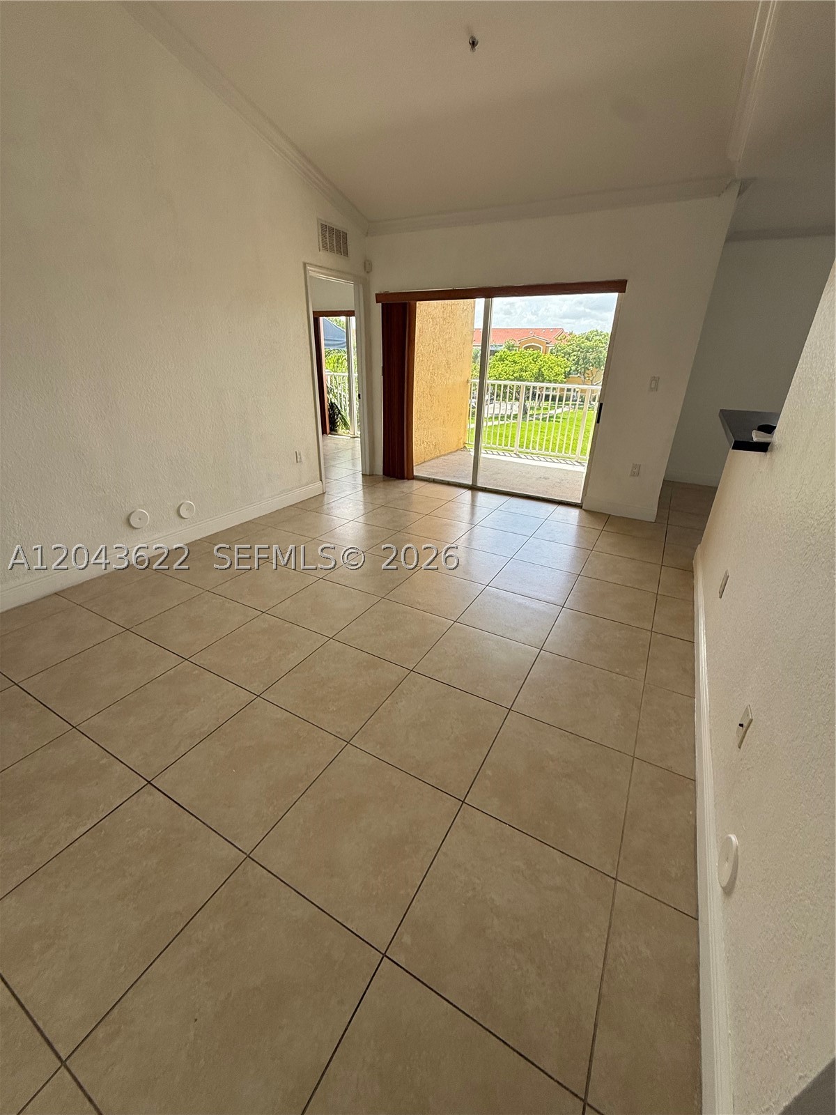 21100 SW 87th Ave #304, Cutler Bay FL 33189