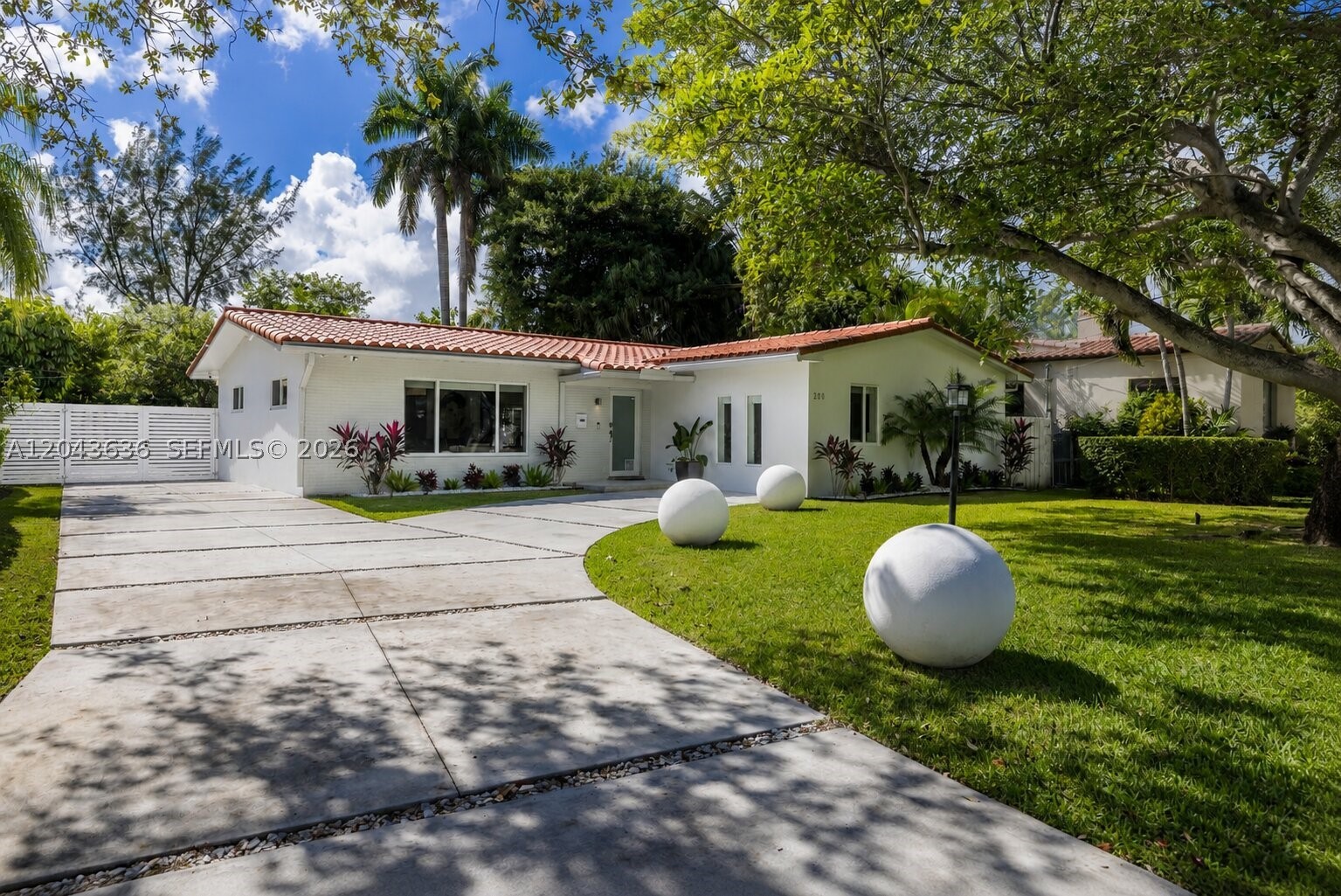 200 NW 86th St, El Portal FL 33138