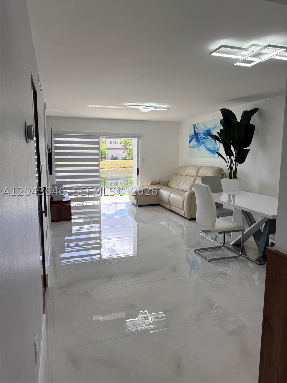 601 SW 113th Way #601, Pembroke Pines FL 33025