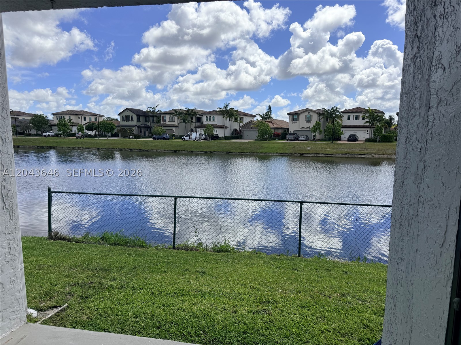 601 SW 113th Way #601, Pembroke Pines FL 33025