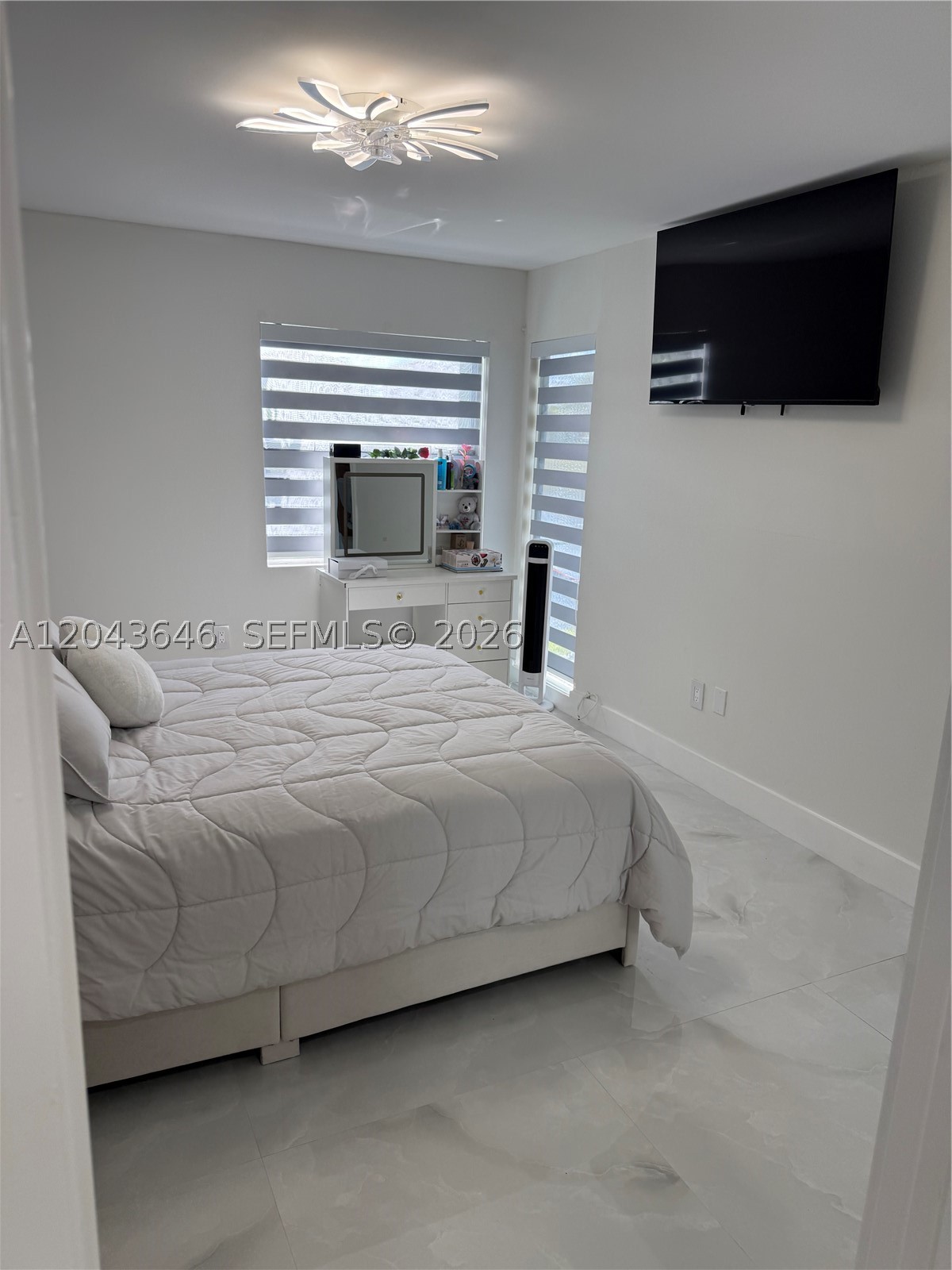601 SW 113th Way #601, Pembroke Pines FL 33025