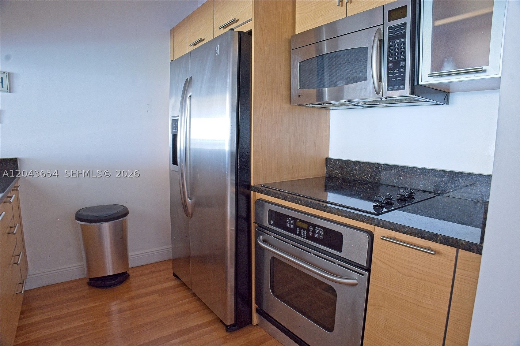 31 SE 5th #1203, Miami FL 33131