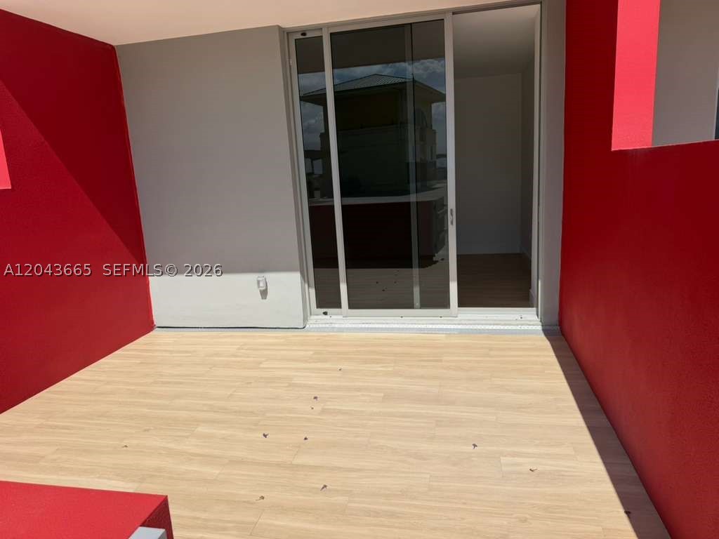 3100 1st #515, Miami FL 33137