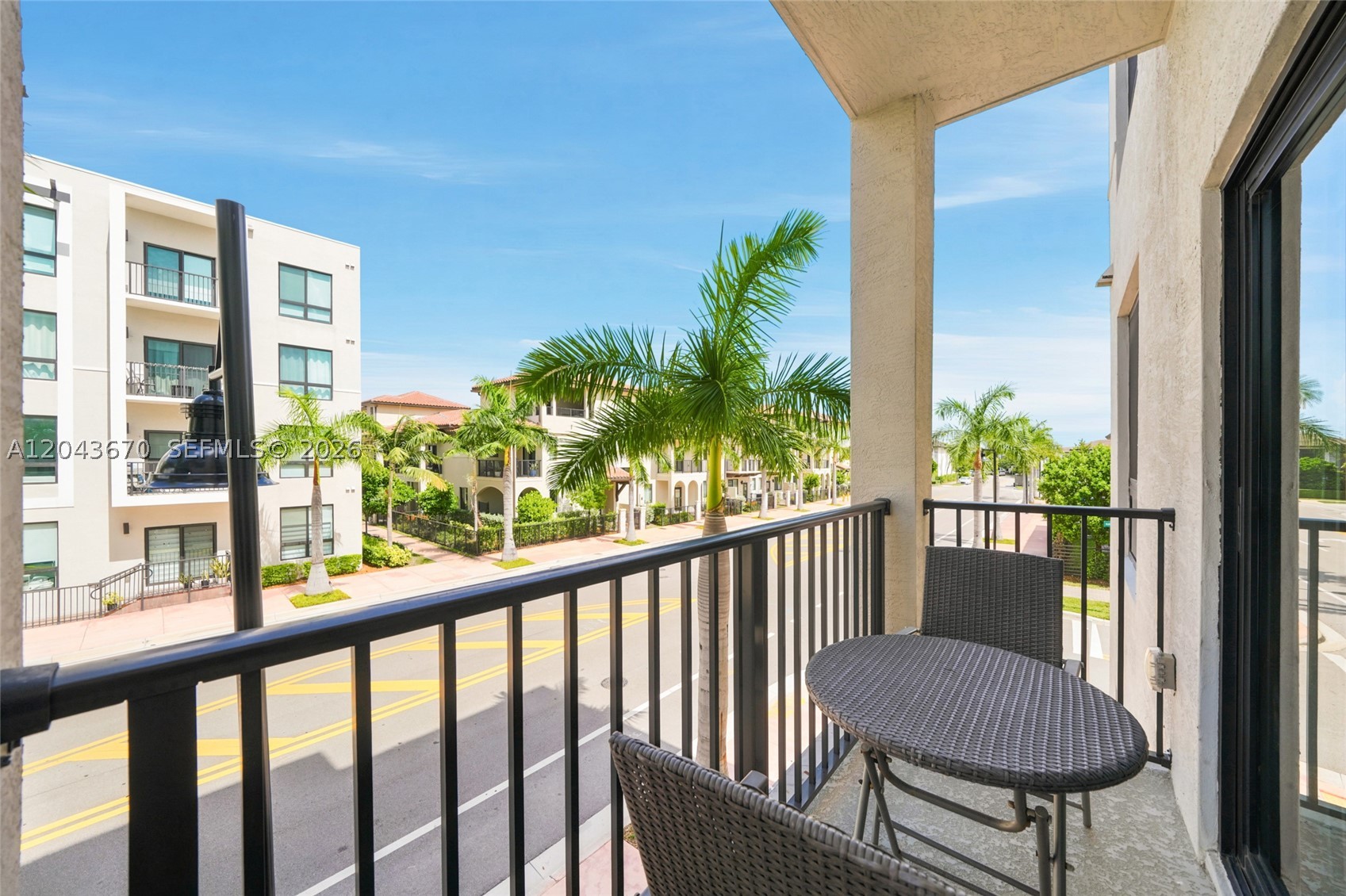 8167 NW 41st St #E-101, Doral FL 33166