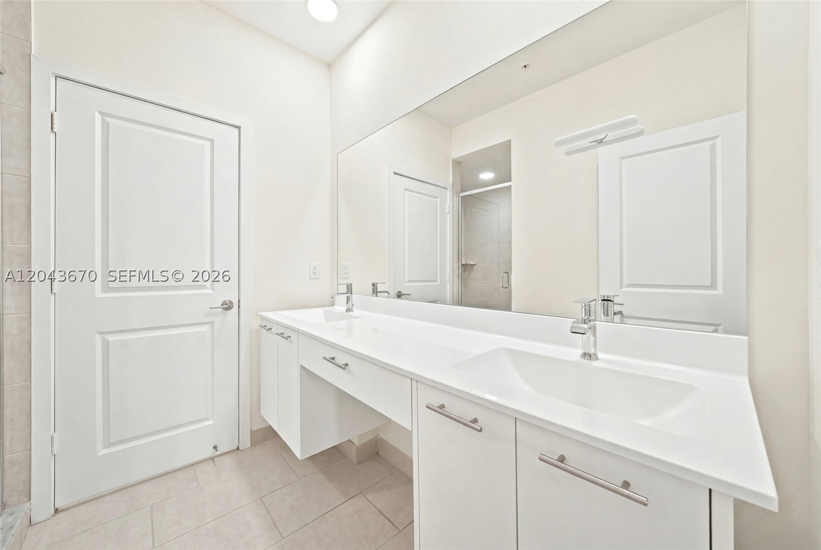8167 NW 41st St #E-101, Doral FL 33166