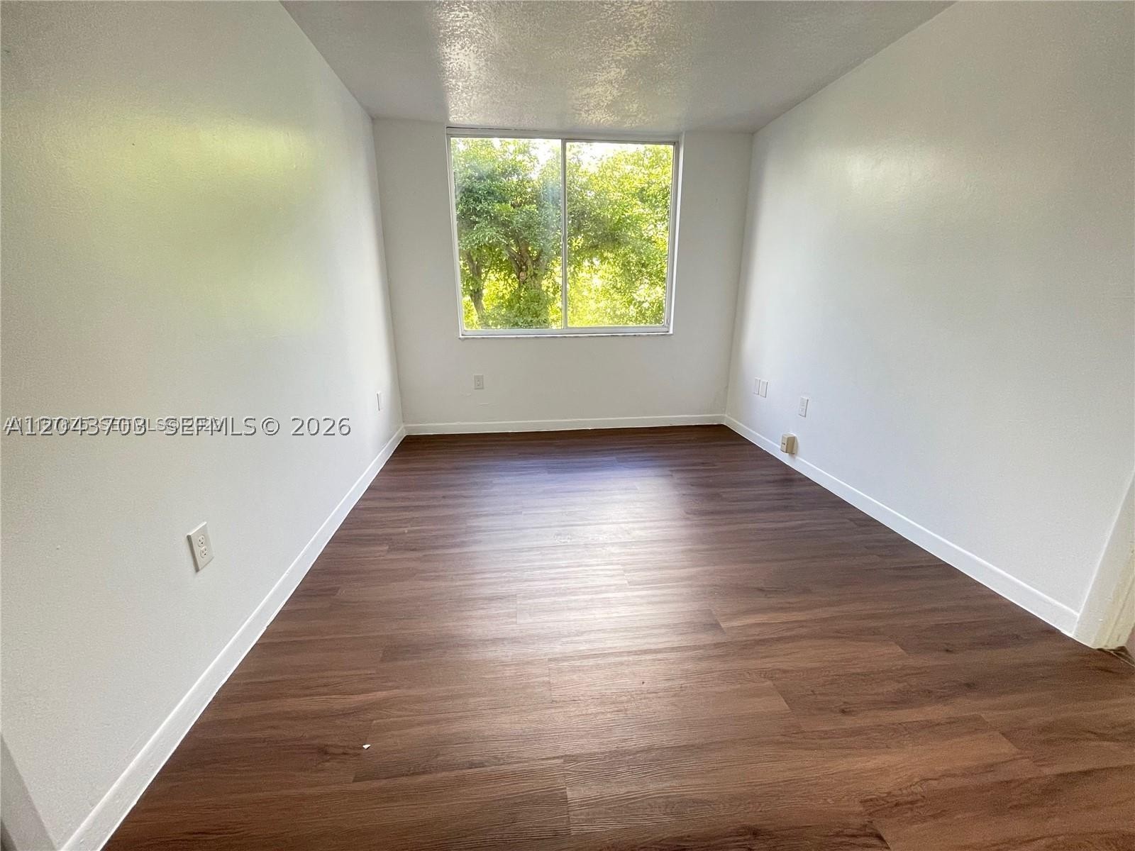 1740 NW N River Dr #517, Miami FL 33125