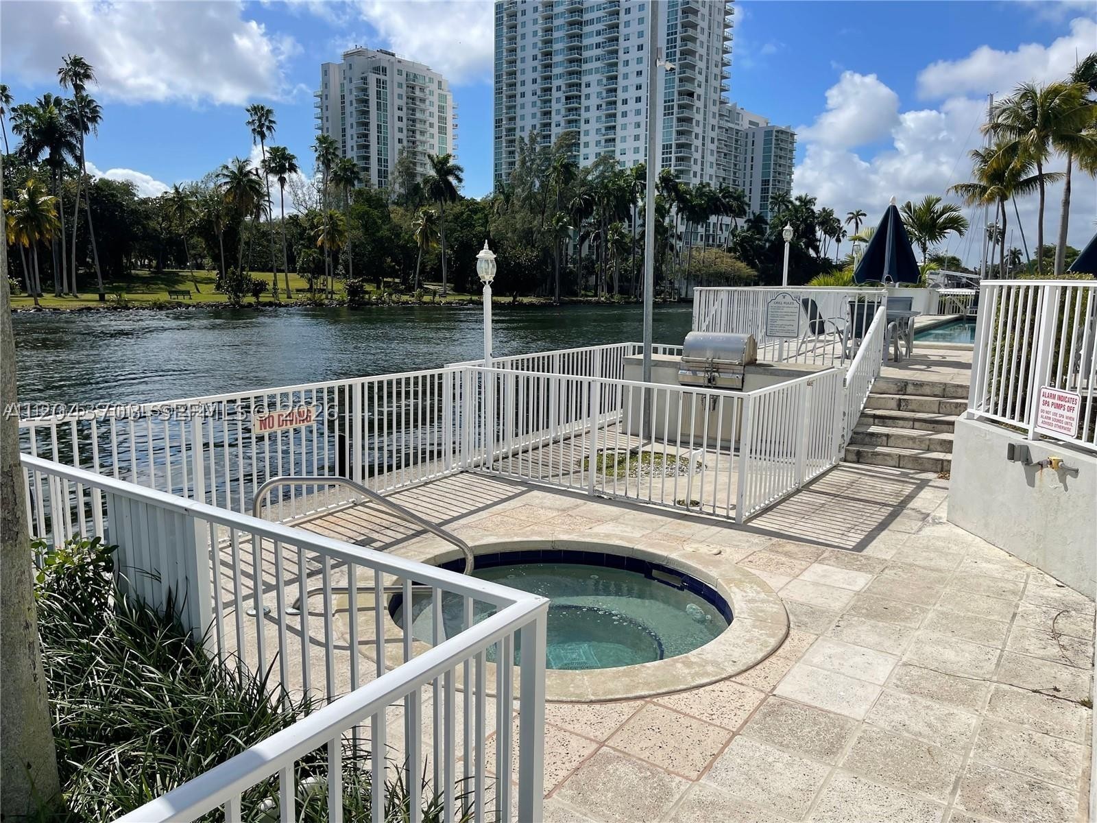 1740 NW N River Dr #517, Miami FL 33125