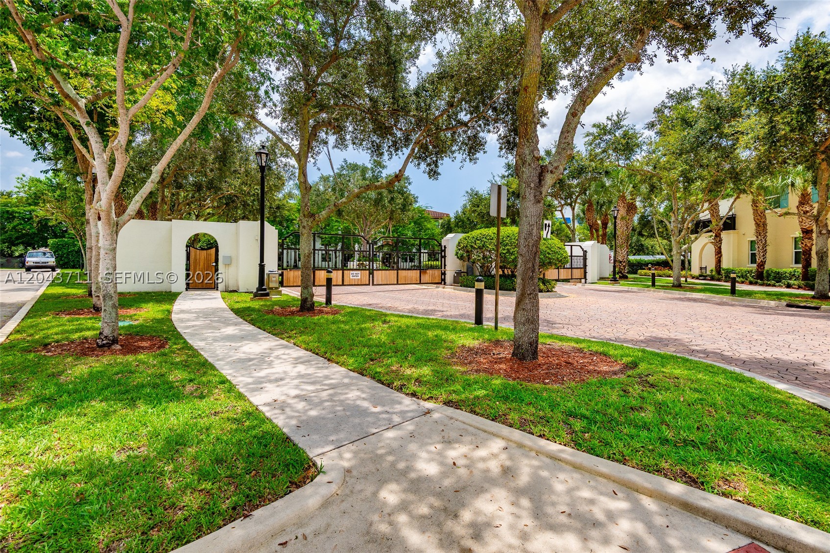 3061 Tortola Way, Cooper City FL 33024