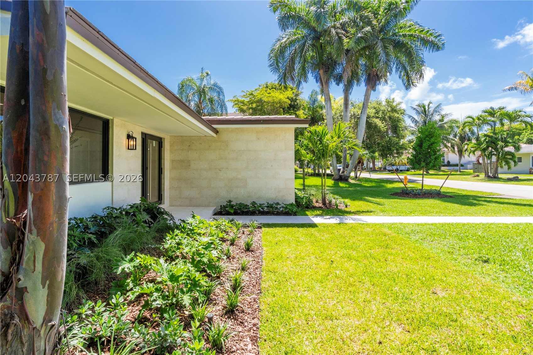 7845 SW 161st St, Palmetto Bay FL 33157