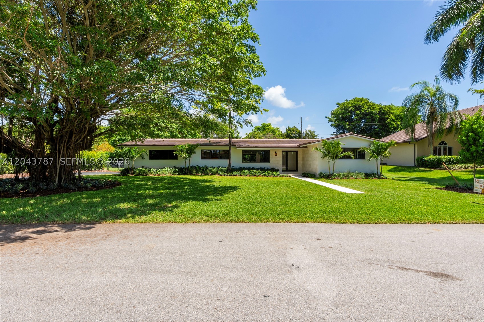 7845 SW 161st St, Palmetto Bay FL 33157