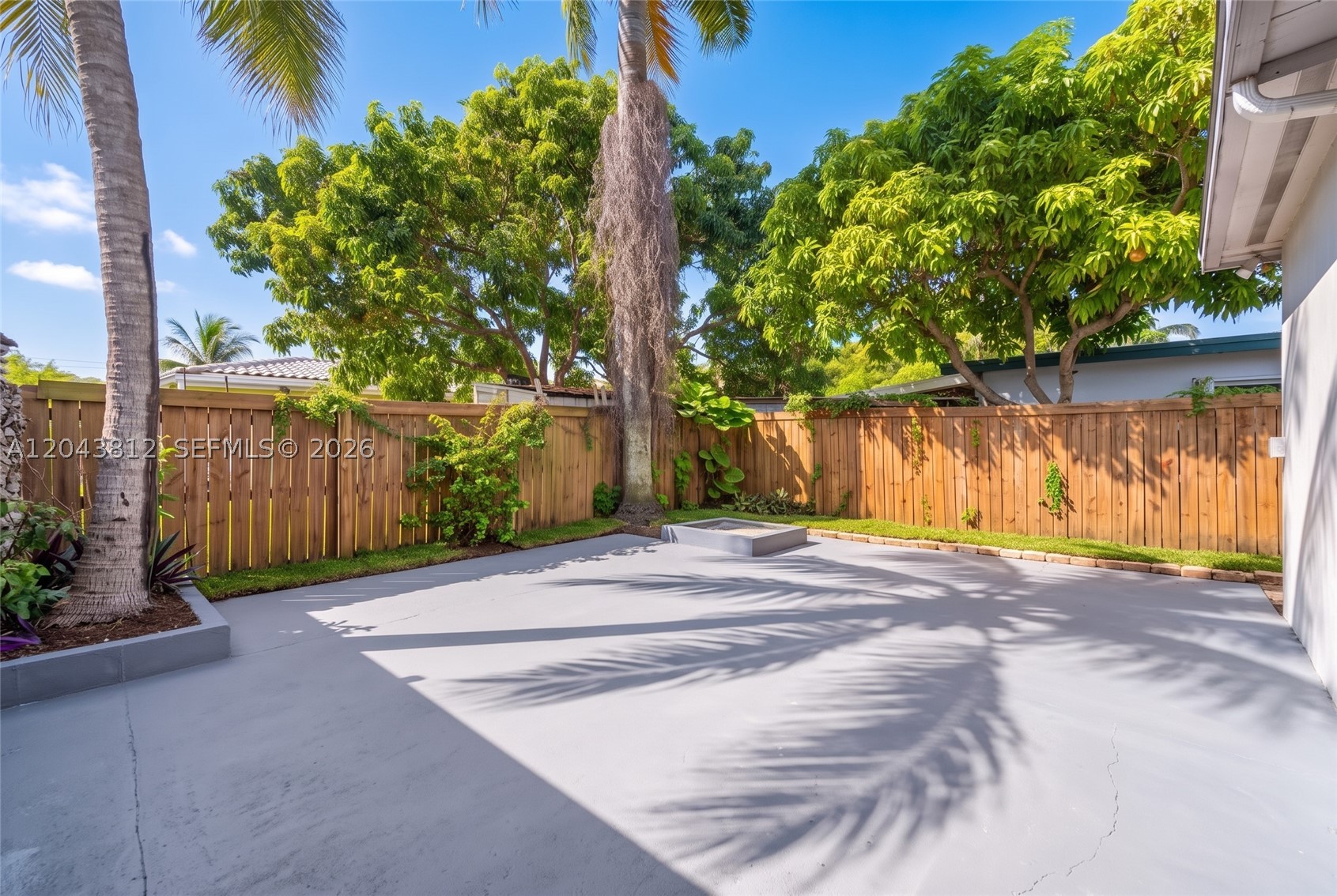 2360 SW 2nd St, Miami FL 33135