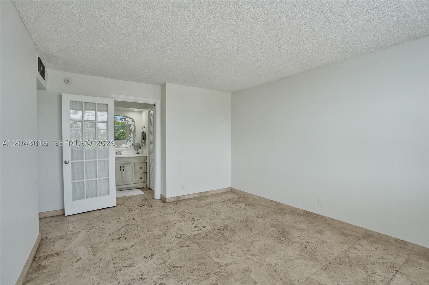 2639 N Riverside Dr #206, Pompano Beach FL 33062
