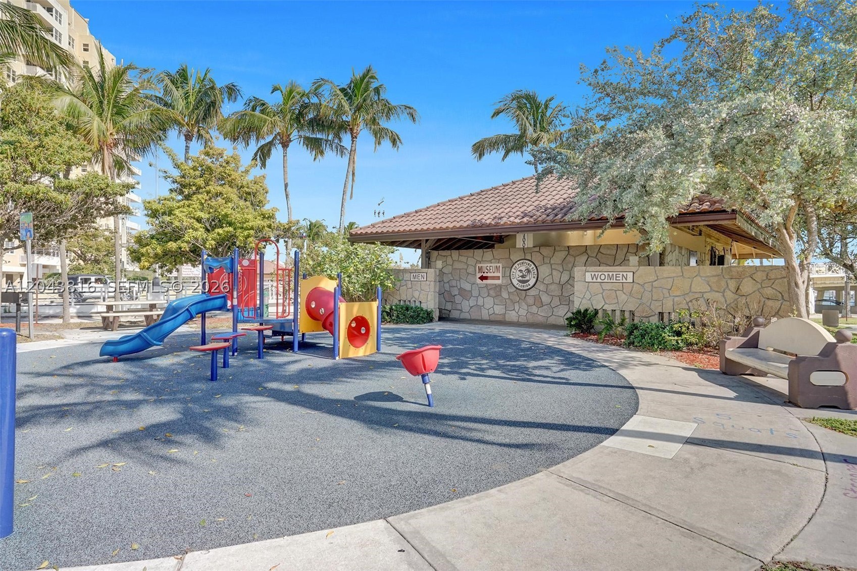 2639 N Riverside Dr #206, Pompano Beach FL 33062