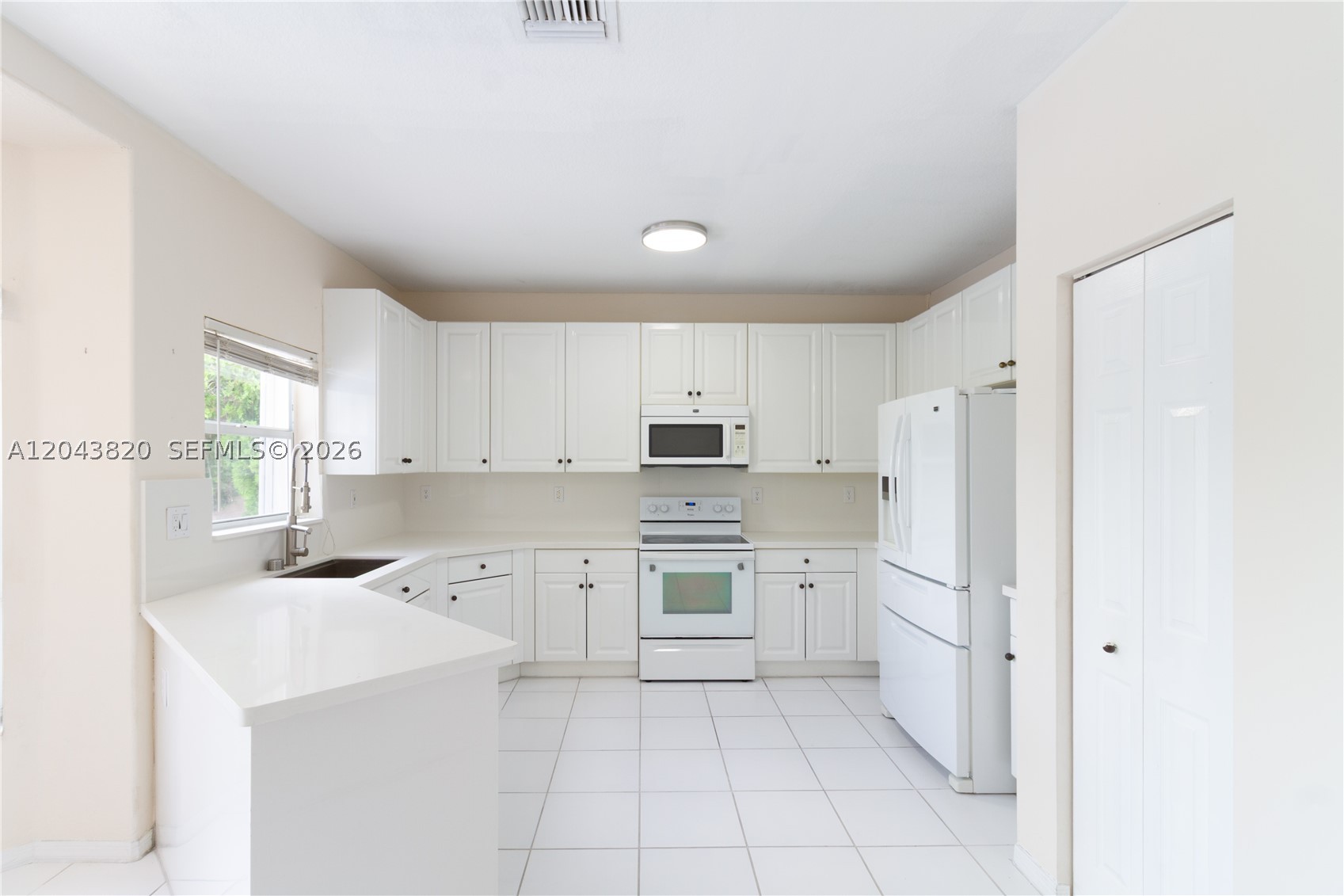 1473 SW 158th Ave, Pembroke Pines FL 33027