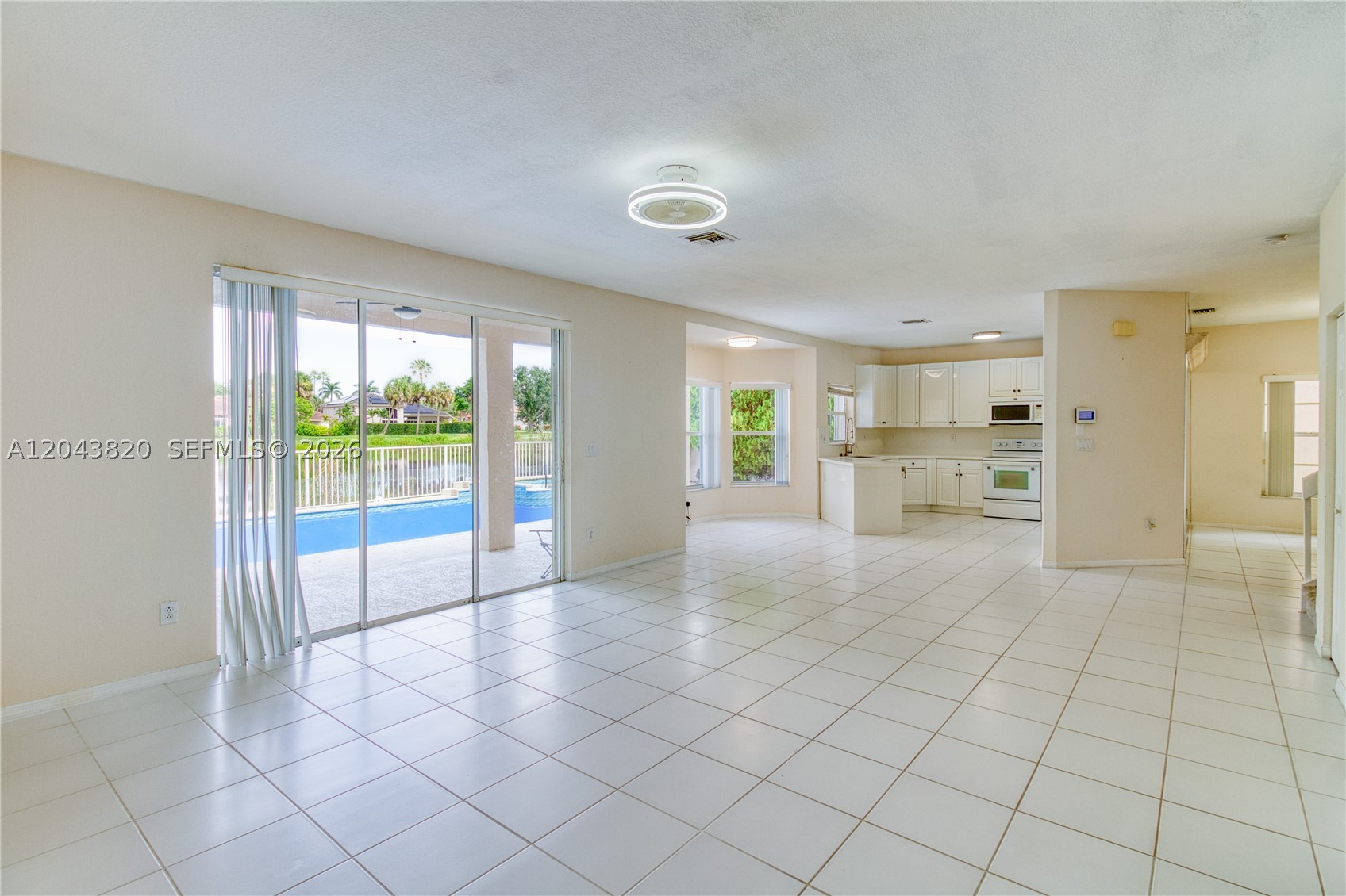 1473 SW 158th Ave, Pembroke Pines FL 33027