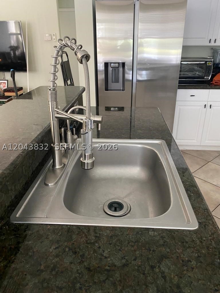 15341 NW 4 ST, Pembroke Pines FL 33028