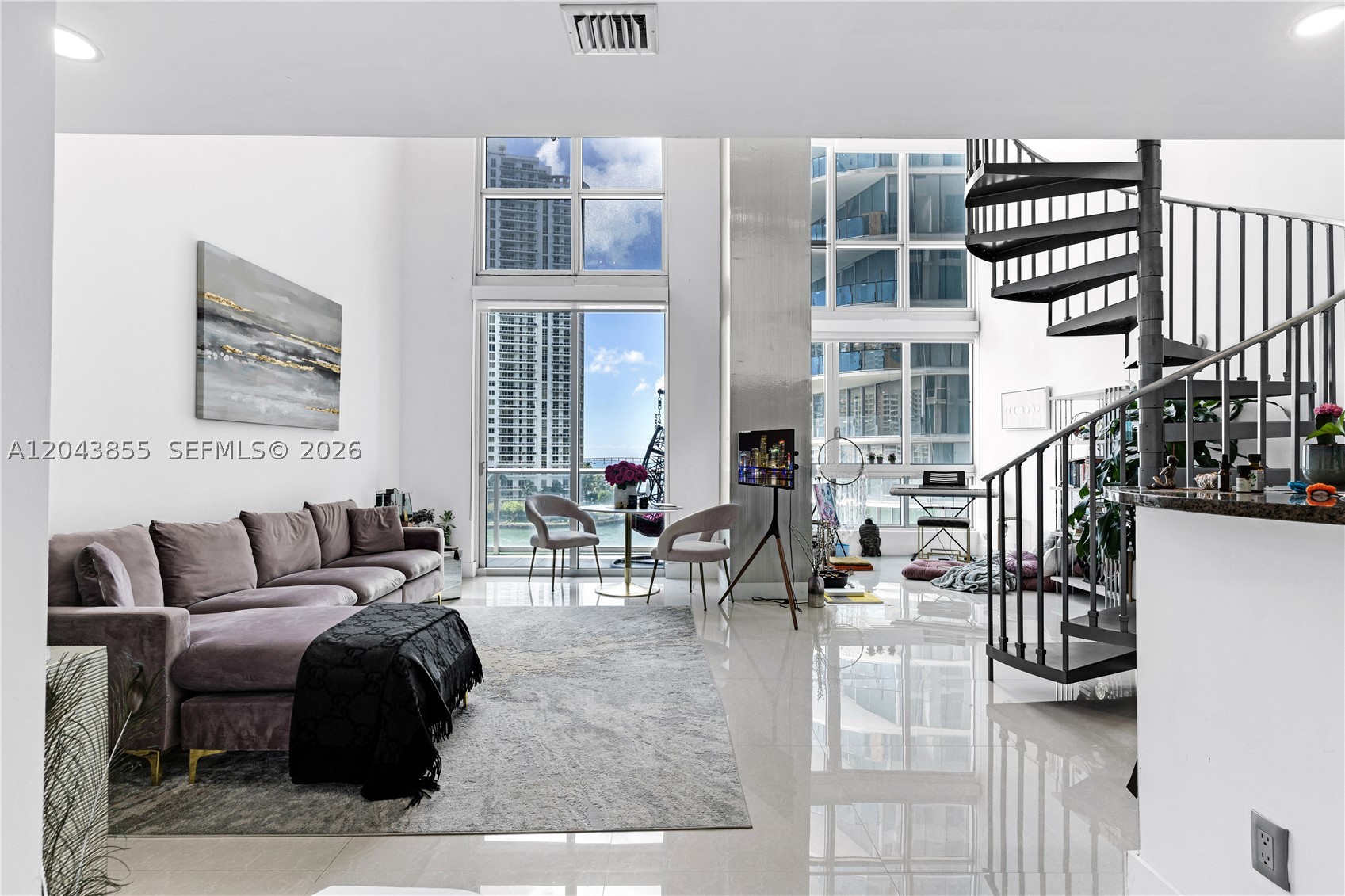 300 S Biscayne Blvd #L-612, Miami FL 33131