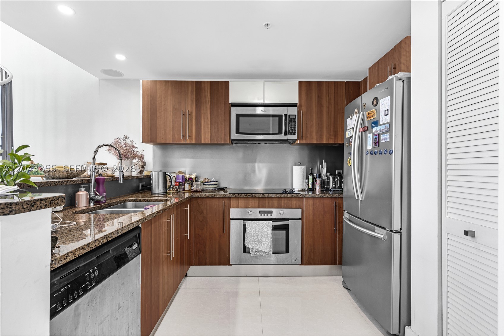 300 S Biscayne Blvd #L-612, Miami FL 33131
