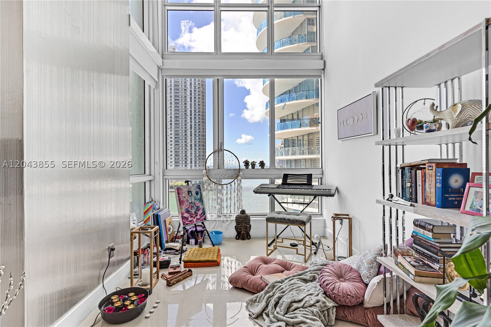 300 S Biscayne Blvd #L-612, Miami FL 33131