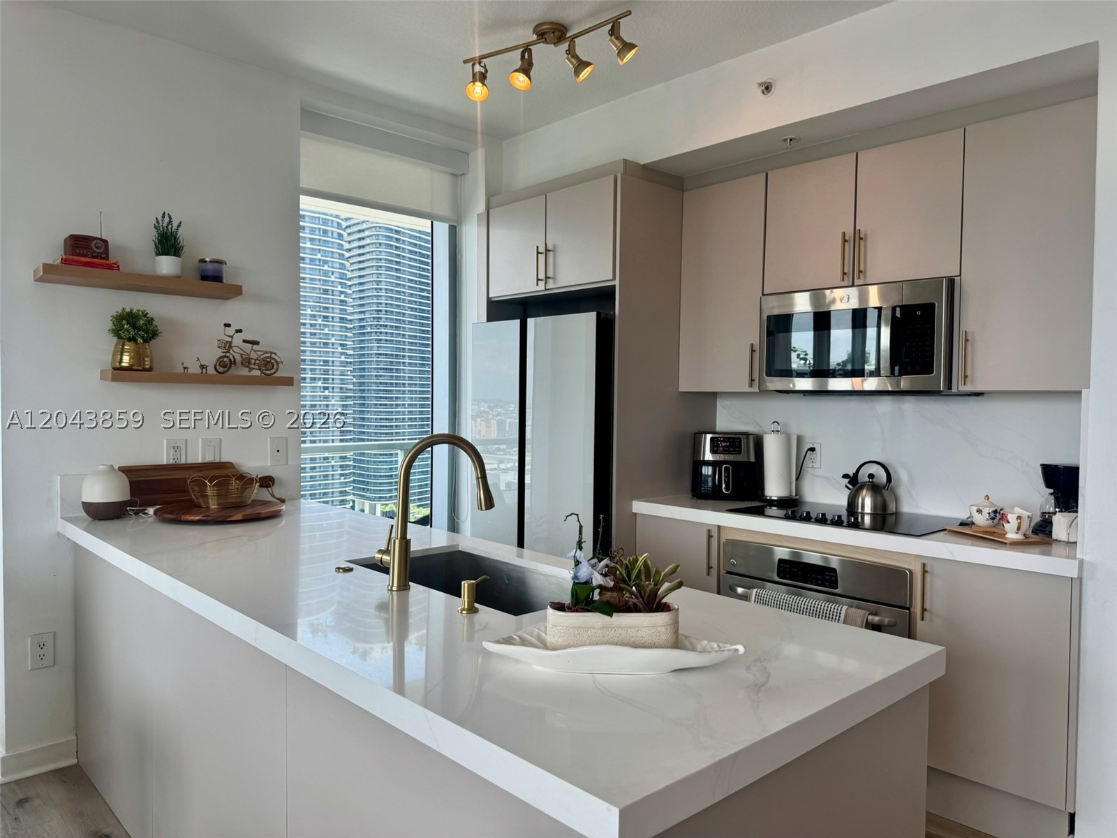 1111 SW 1st Ave #3225, Miami FL 33130