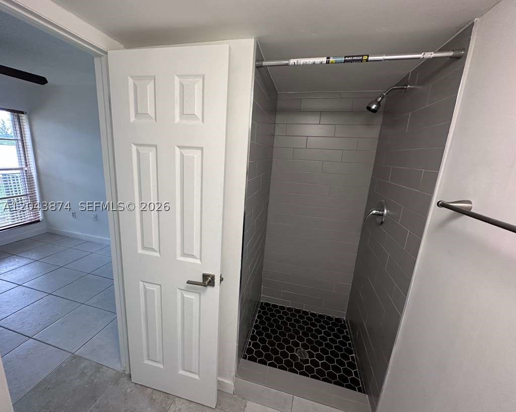 4805 NW 7th St #109-15, Miami FL 33126