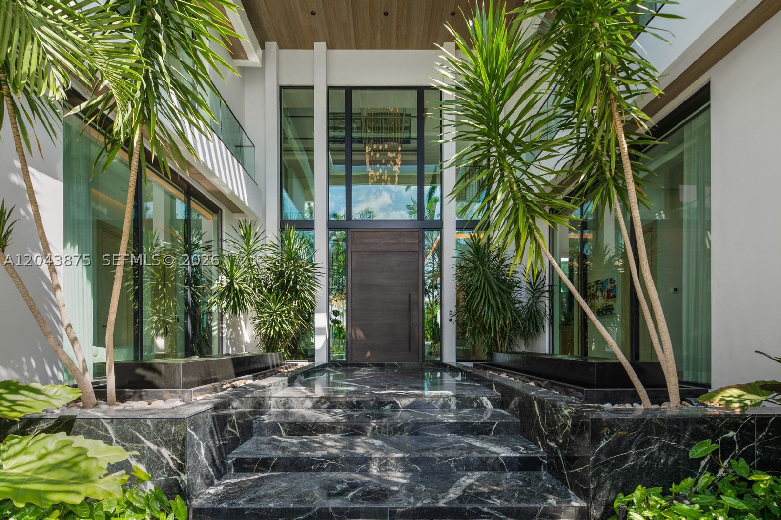 58 La Gorce Cir, Miami Beach FL 33141