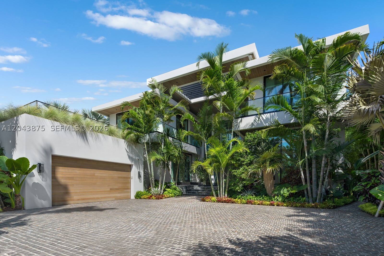 58 La Gorce Cir, Miami Beach FL 33141