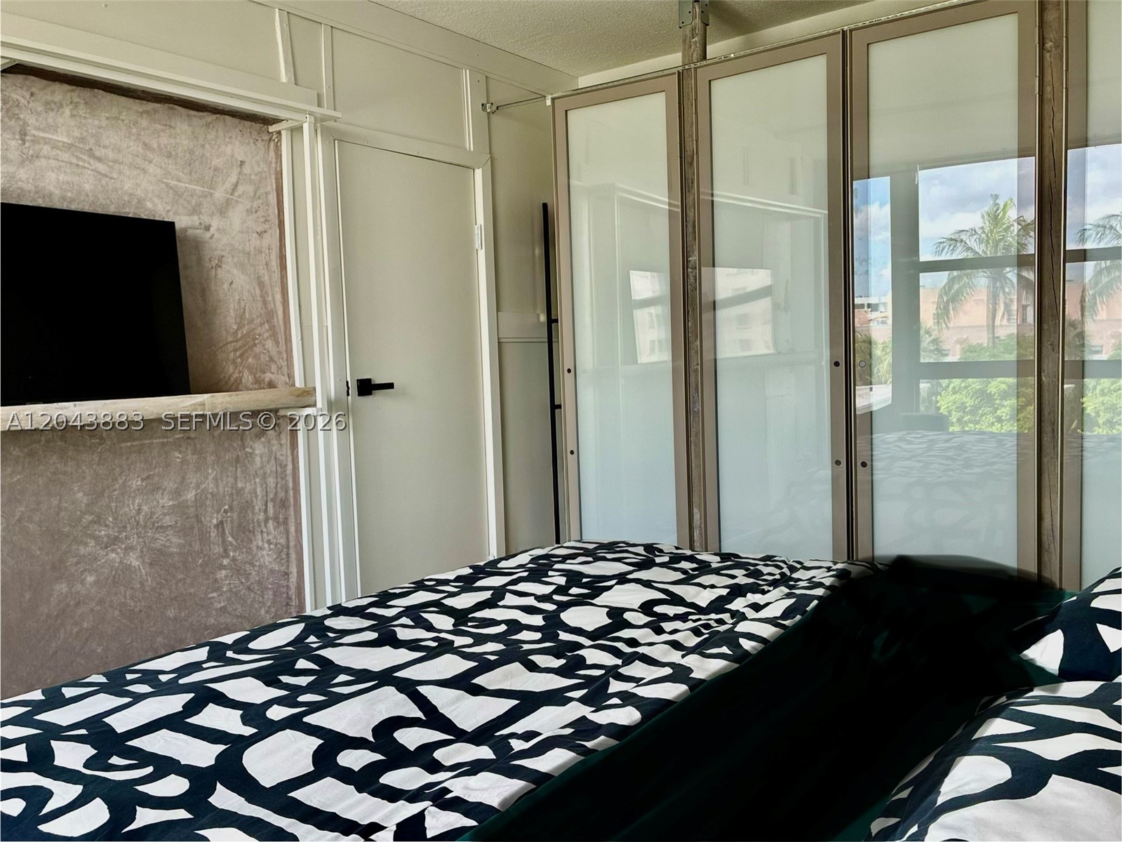 900 Bay Dr #207, Miami Beach FL 33141