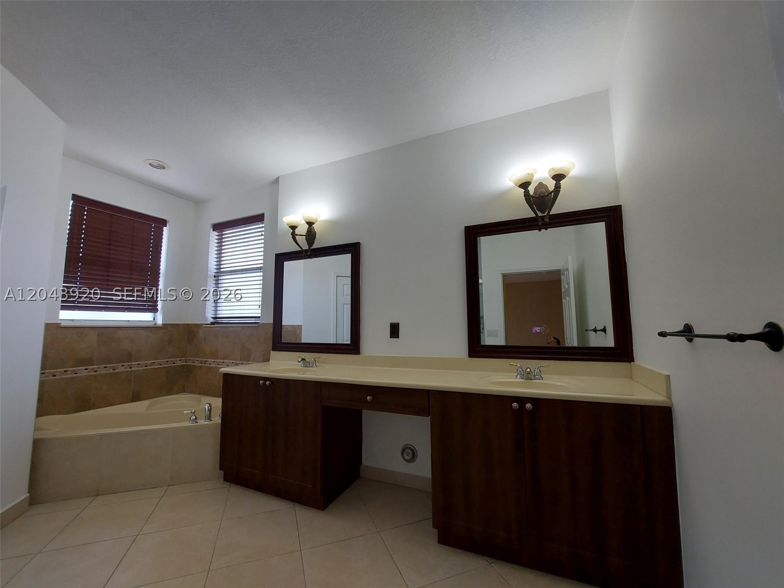 5350 SW 130th Ter #5350, Miramar FL 33027