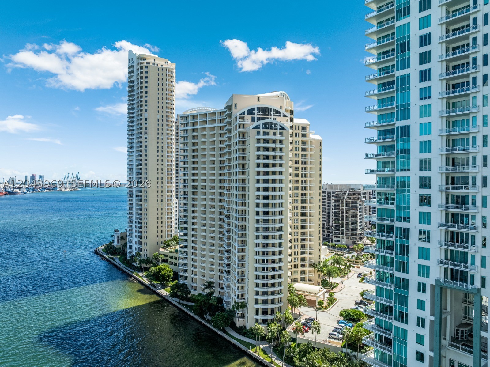 888 Brickell Key Dr #2610, Miami FL 33131