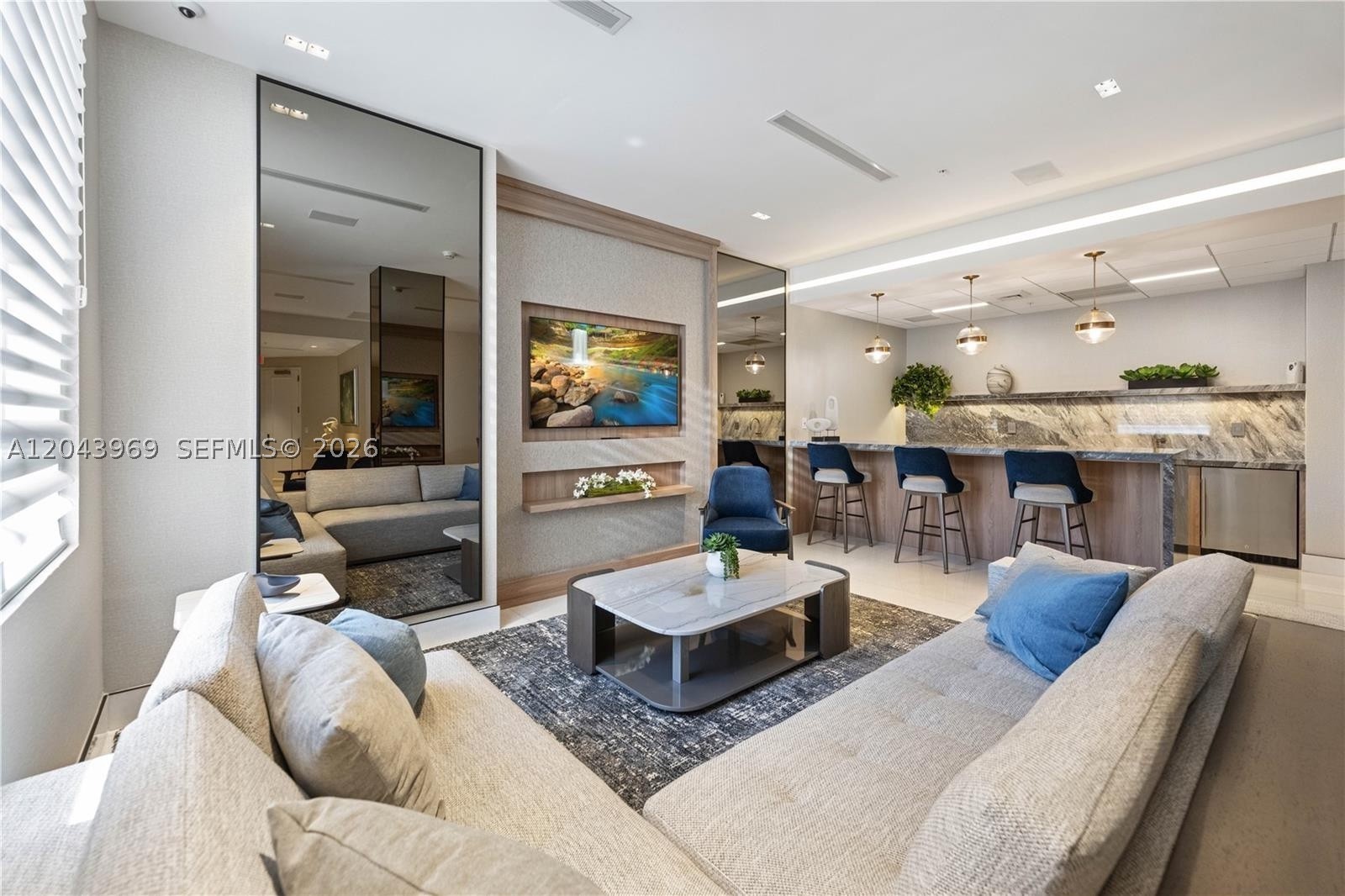 888 Brickell Key Dr #2610, Miami FL 33131