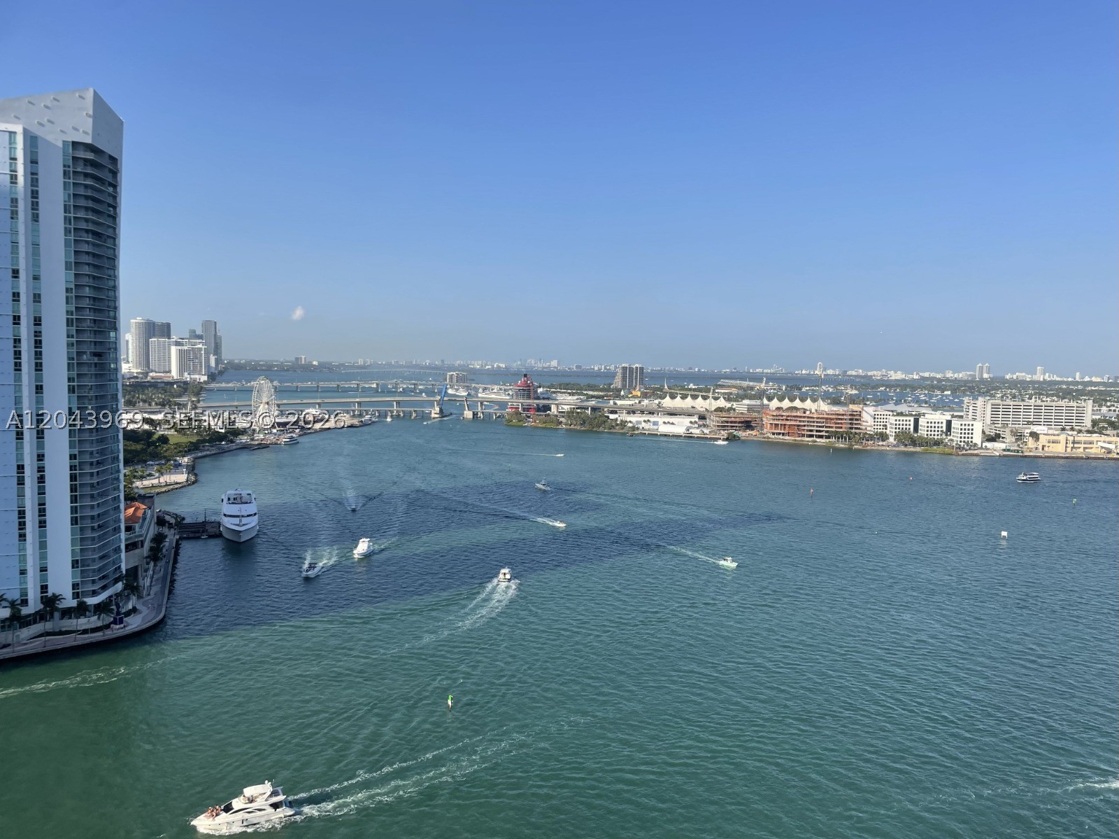 888 Brickell Key Dr #2610, Miami FL 33131