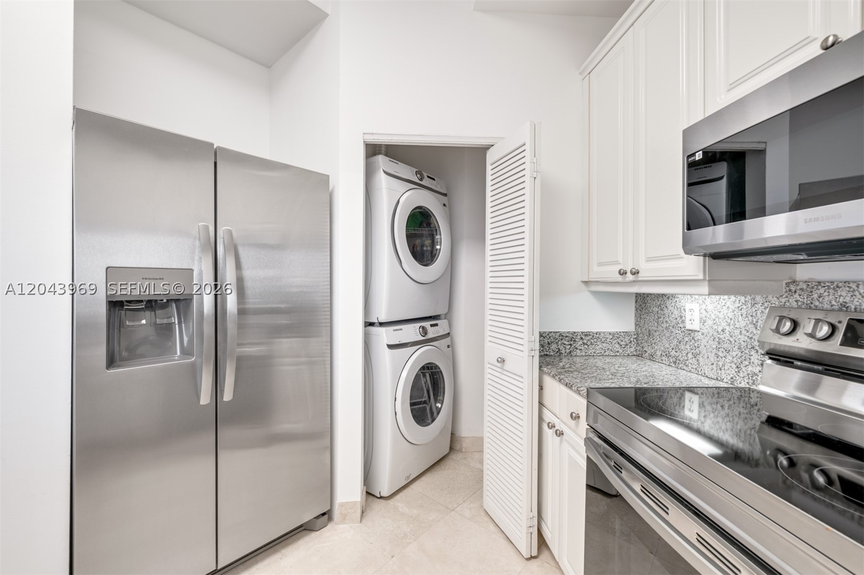 888 Brickell Key Dr #2610, Miami FL 33131