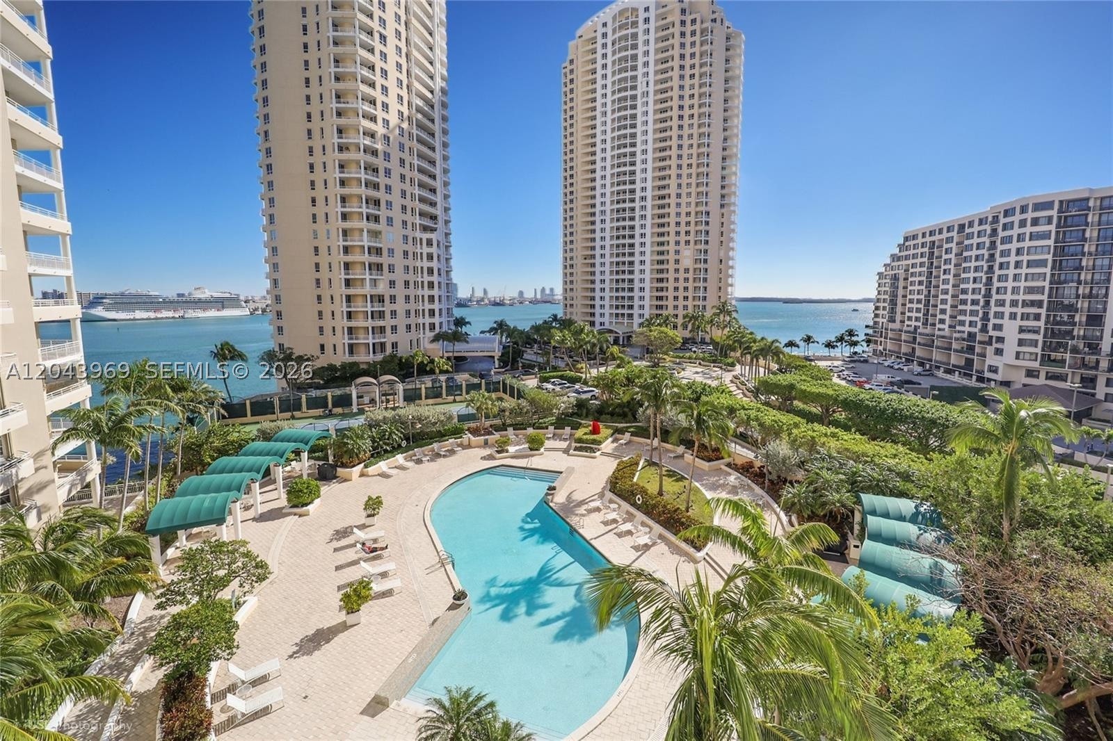 888 Brickell Key Dr #2610, Miami FL 33131