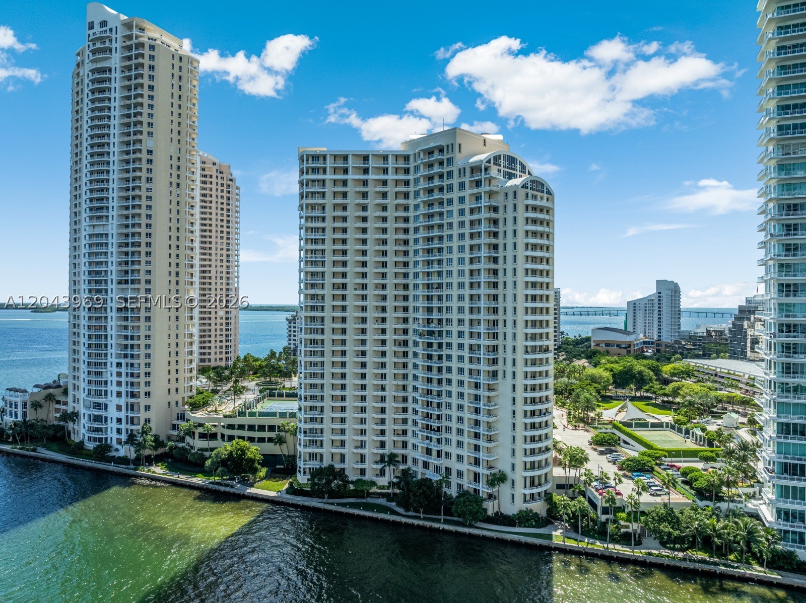 888 Brickell Key Dr #2610, Miami FL 33131