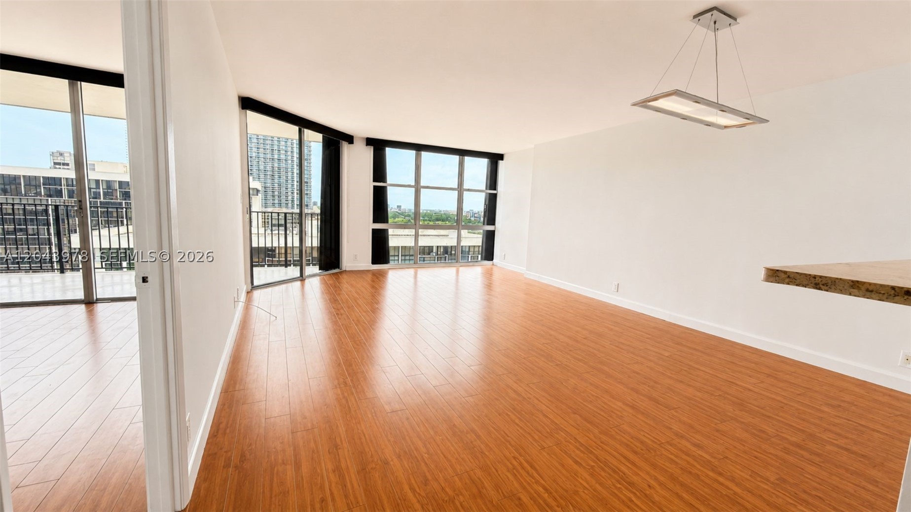 1901 Brickell Av #B2203, Miami FL 33129