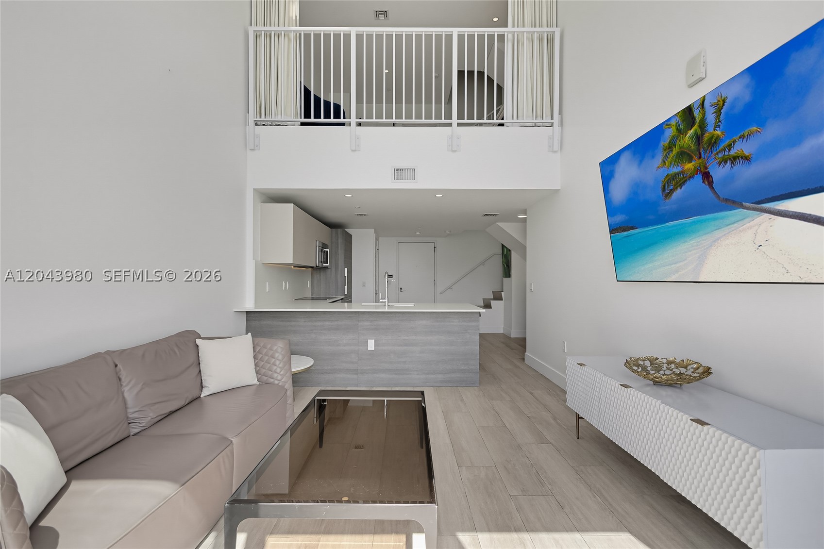 121 NE 34th St #PH3206, Miami FL 33137