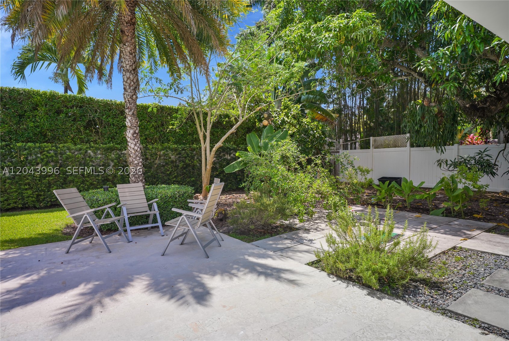 5721 SW 59th Ct, South Miami FL 33143