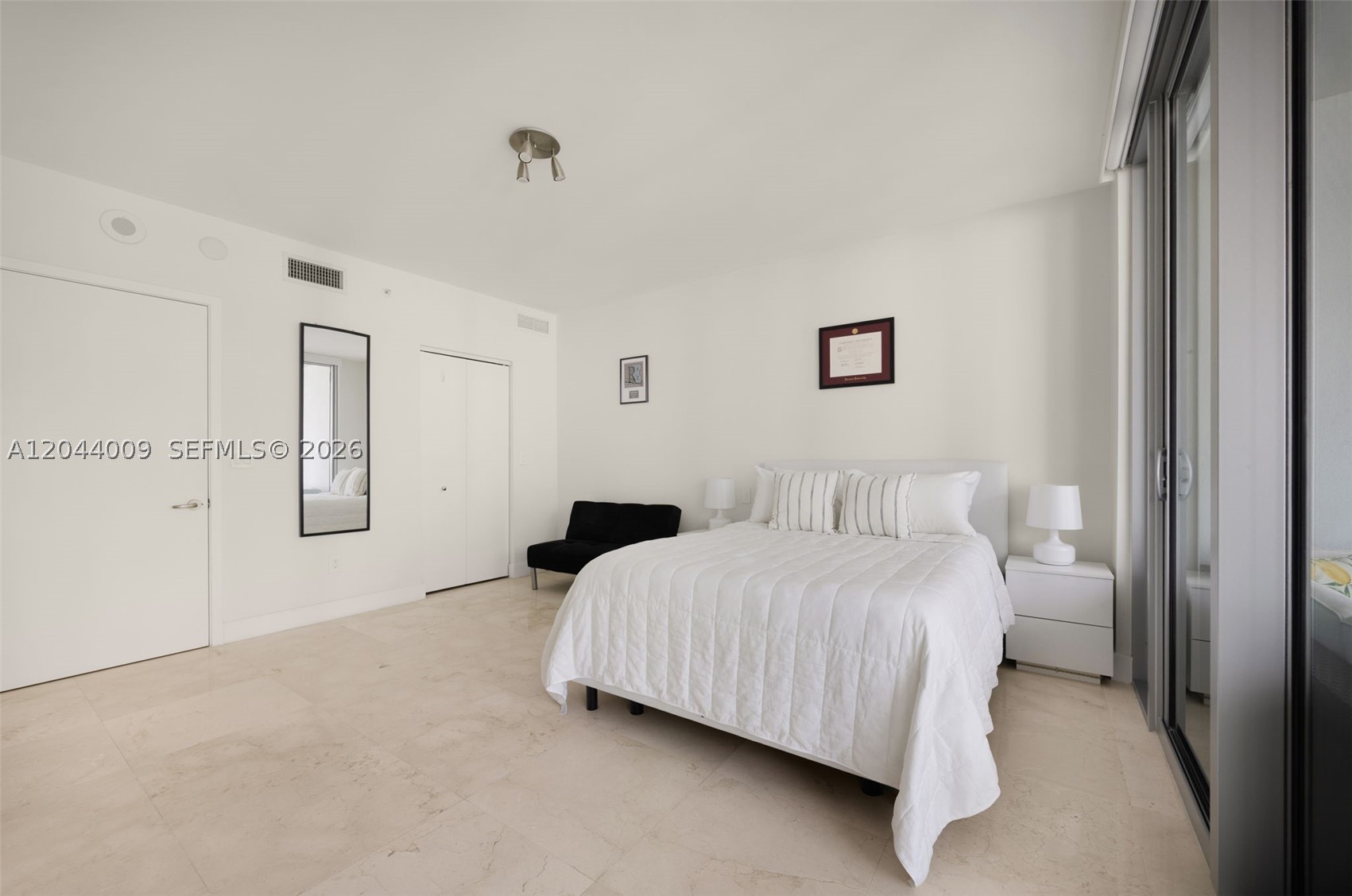 1331 Brickell Bay Dr #904, Miami FL 33131