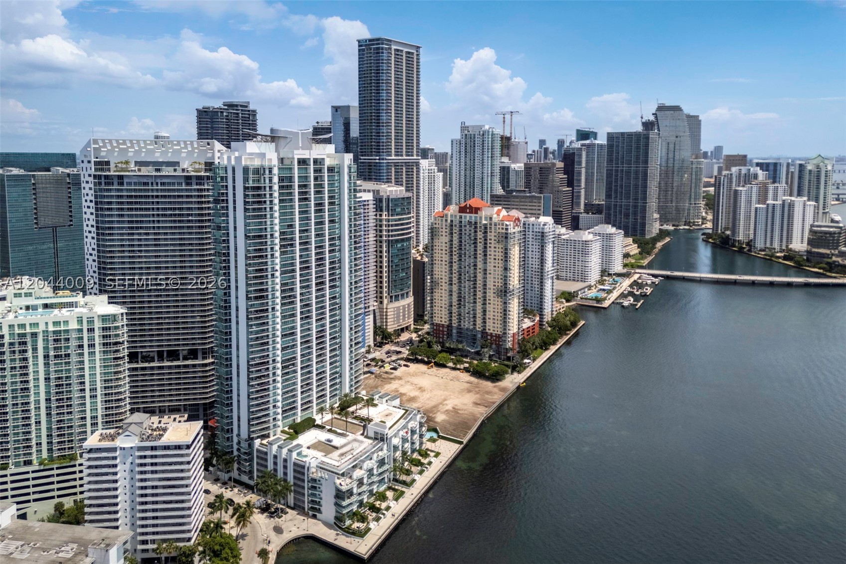 1331 Brickell Bay Dr #904, Miami FL 33131
