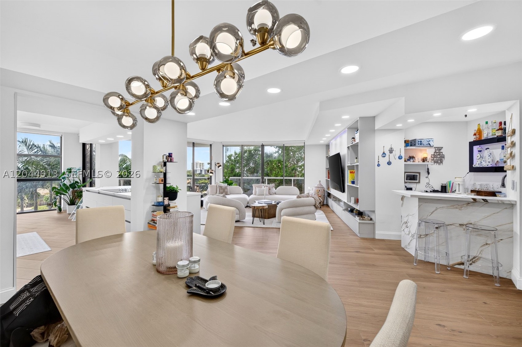 20281 E Country Club Dr #407, Aventura FL 33180