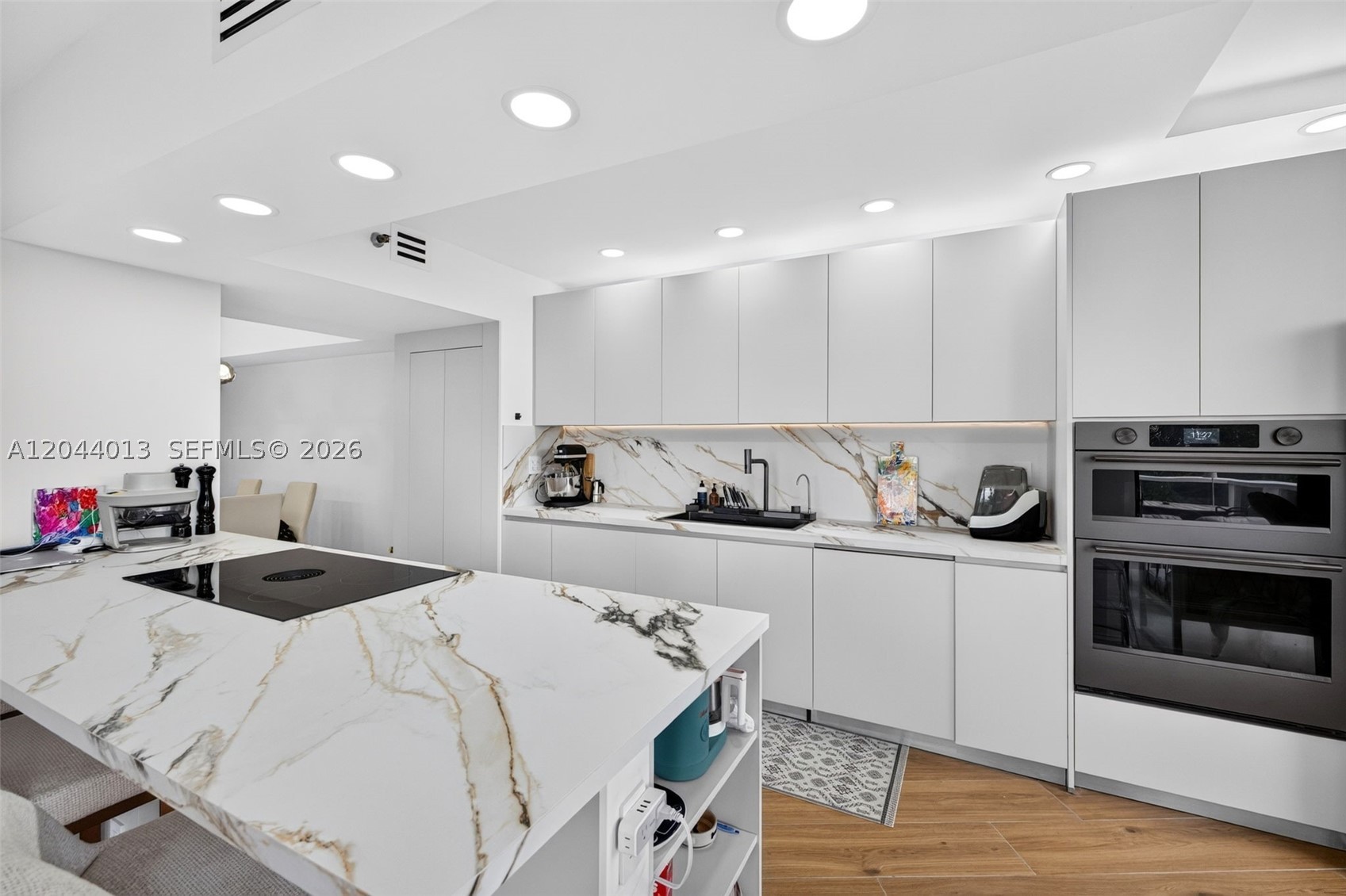 20281 E Country Club Dr #407, Aventura FL 33180