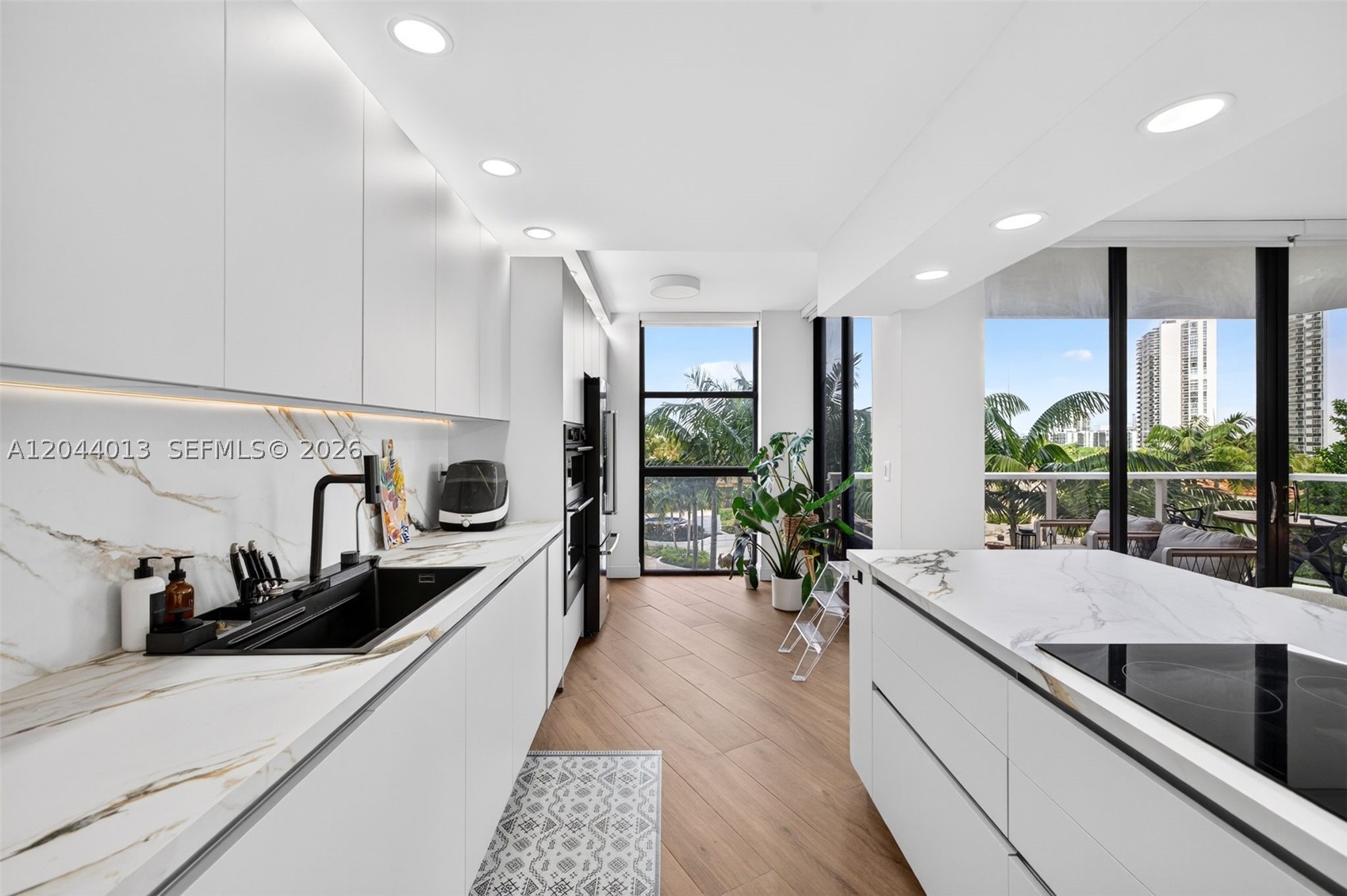 20281 E Country Club Dr #407, Aventura FL 33180