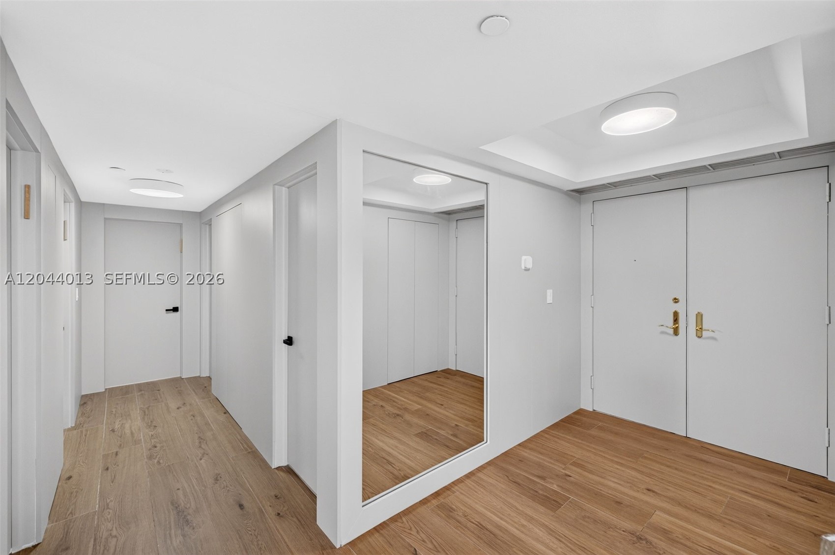20281 E Country Club Dr #407, Aventura FL 33180