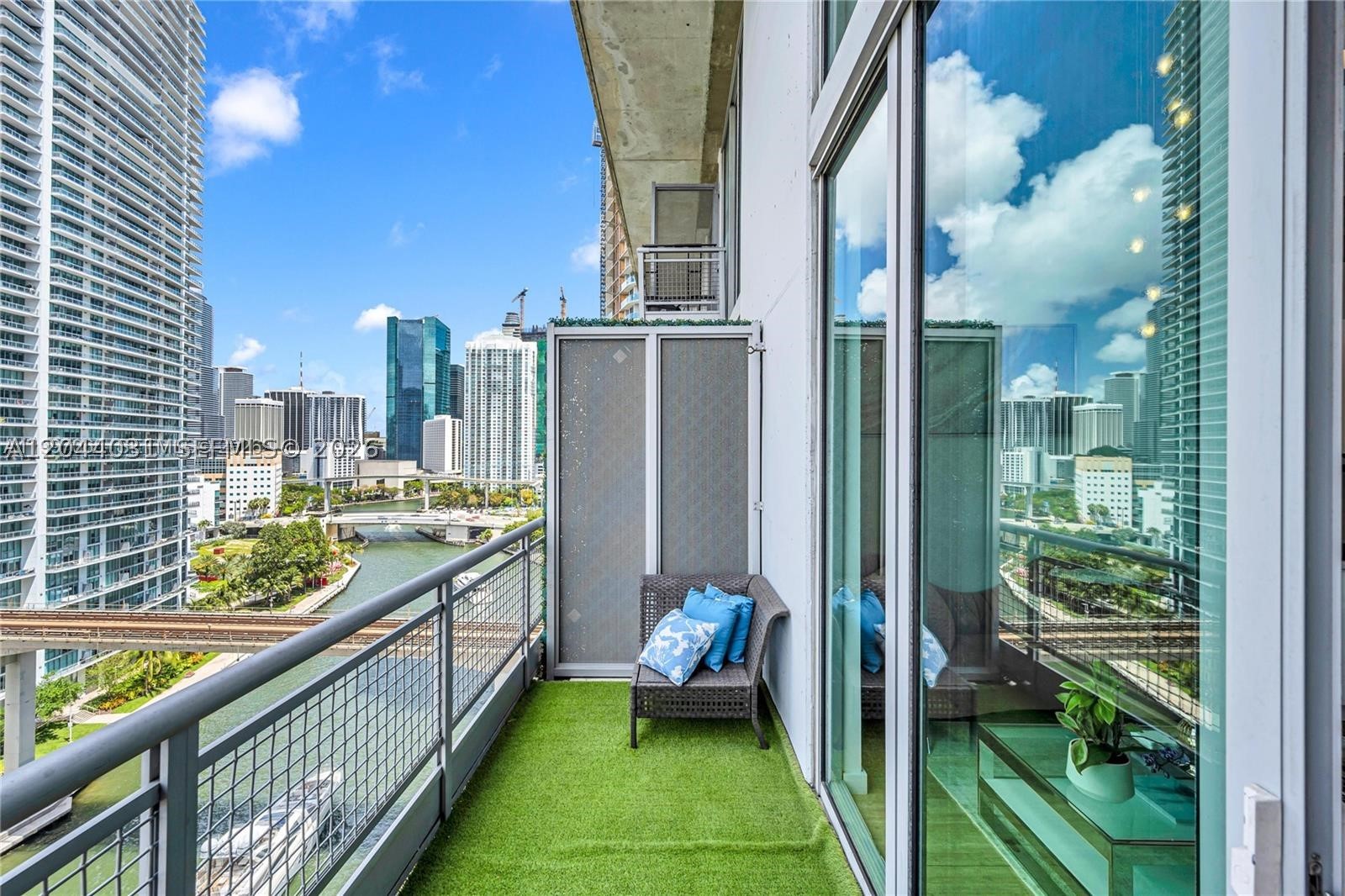 690 SW 1st Ct #1709, Miami FL 33130