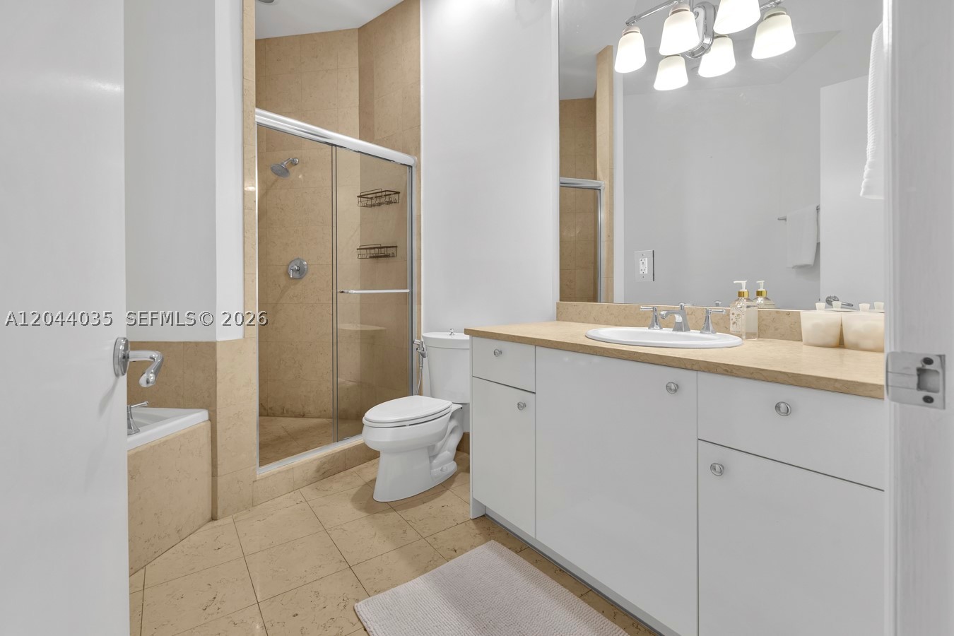 20000 E Country Club Dr #108, Aventura FL 33180