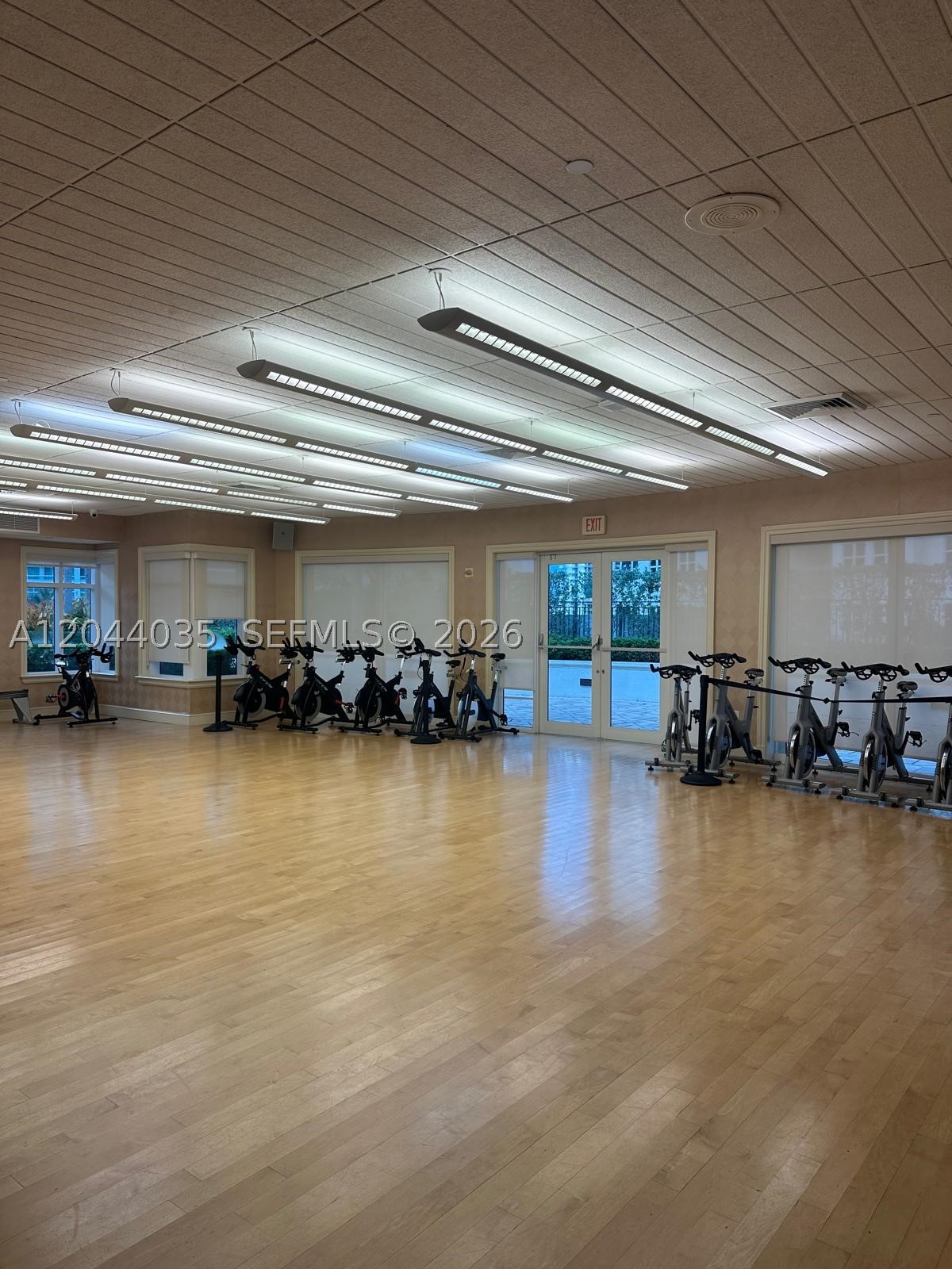 20000 E Country Club Dr #108, Aventura FL 33180