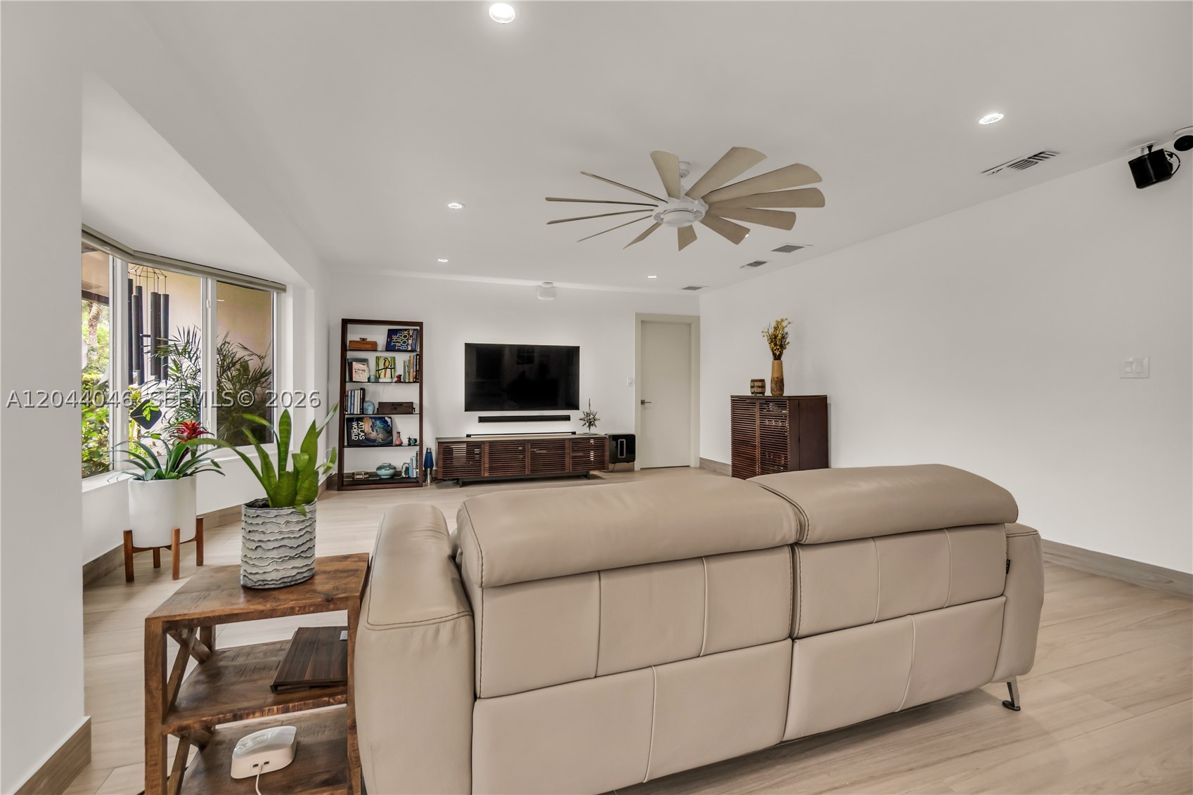 2820 NE 40th Ct, Fort Lauderdale FL 33308