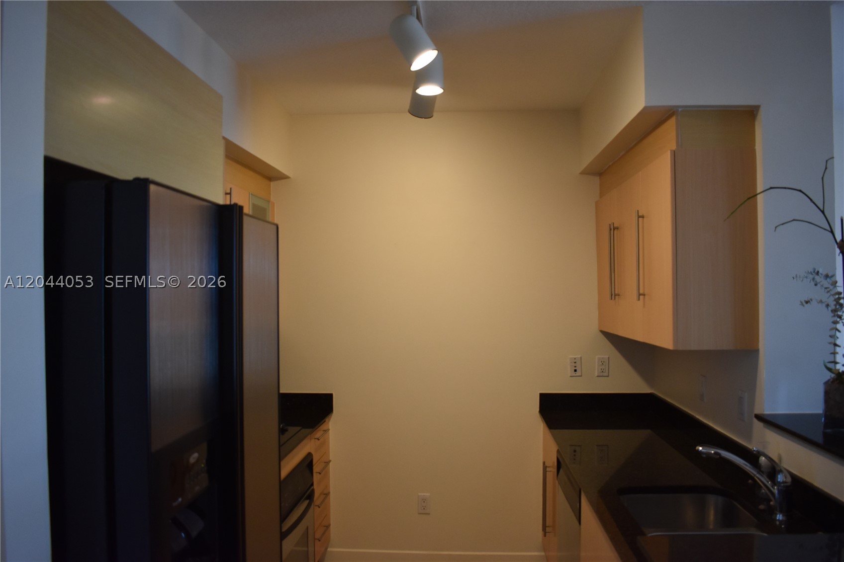 325 S Biscayne Blvd #3616, Miami FL 33131