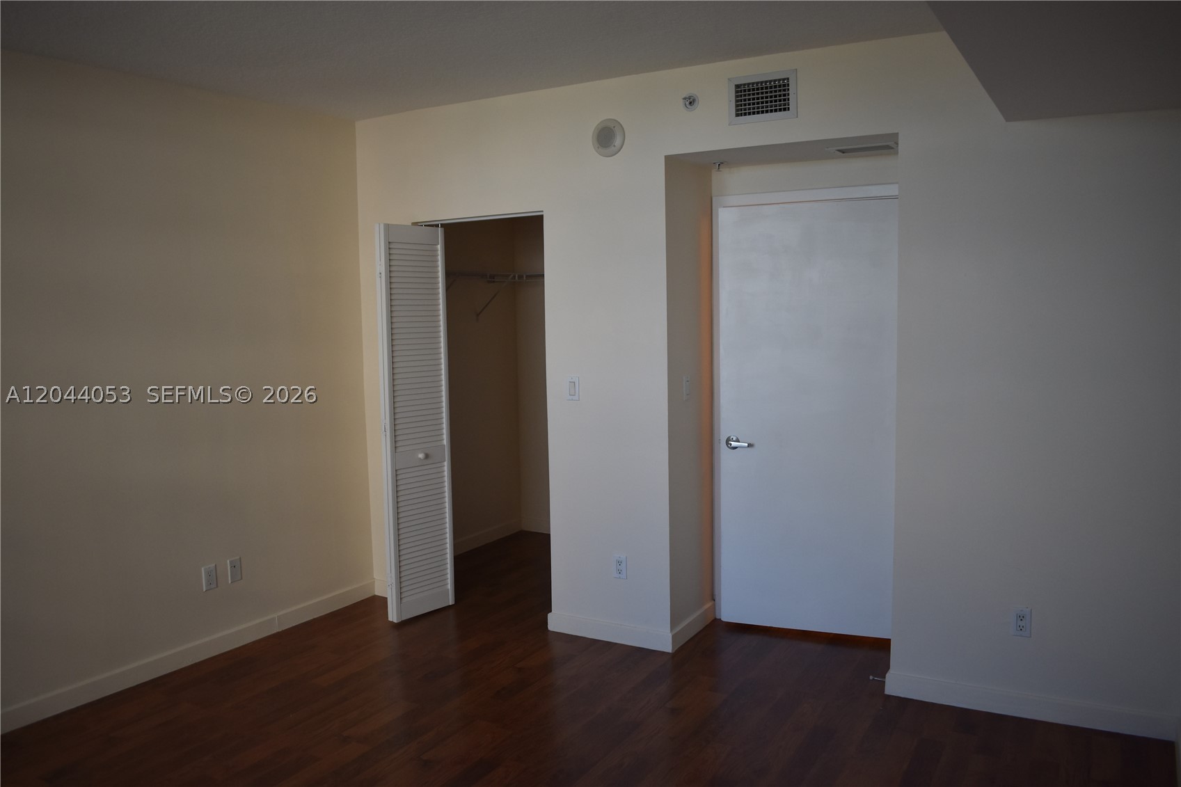 325 S Biscayne Blvd #3616, Miami FL 33131